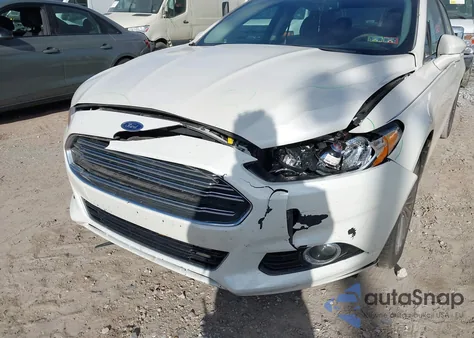 2013 Ford Fusion Titanium z USA, uszkodzony, nr VIN 3FA6P0D98DR211246